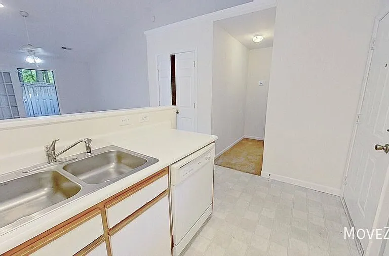305 Saint Rosea Dr — Photo 23