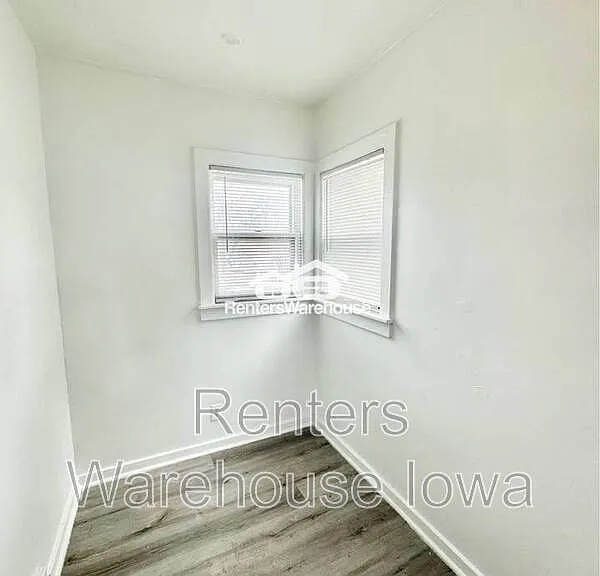 1534 63rd St — Photo 4