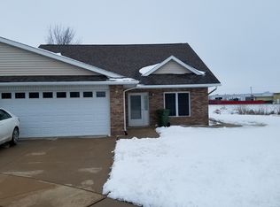 97 8th St, Durant, IA 52747