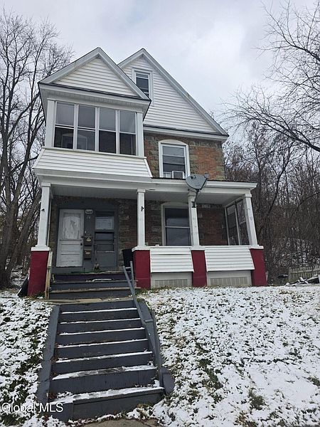 2nd image of 26 Van Derveer Street