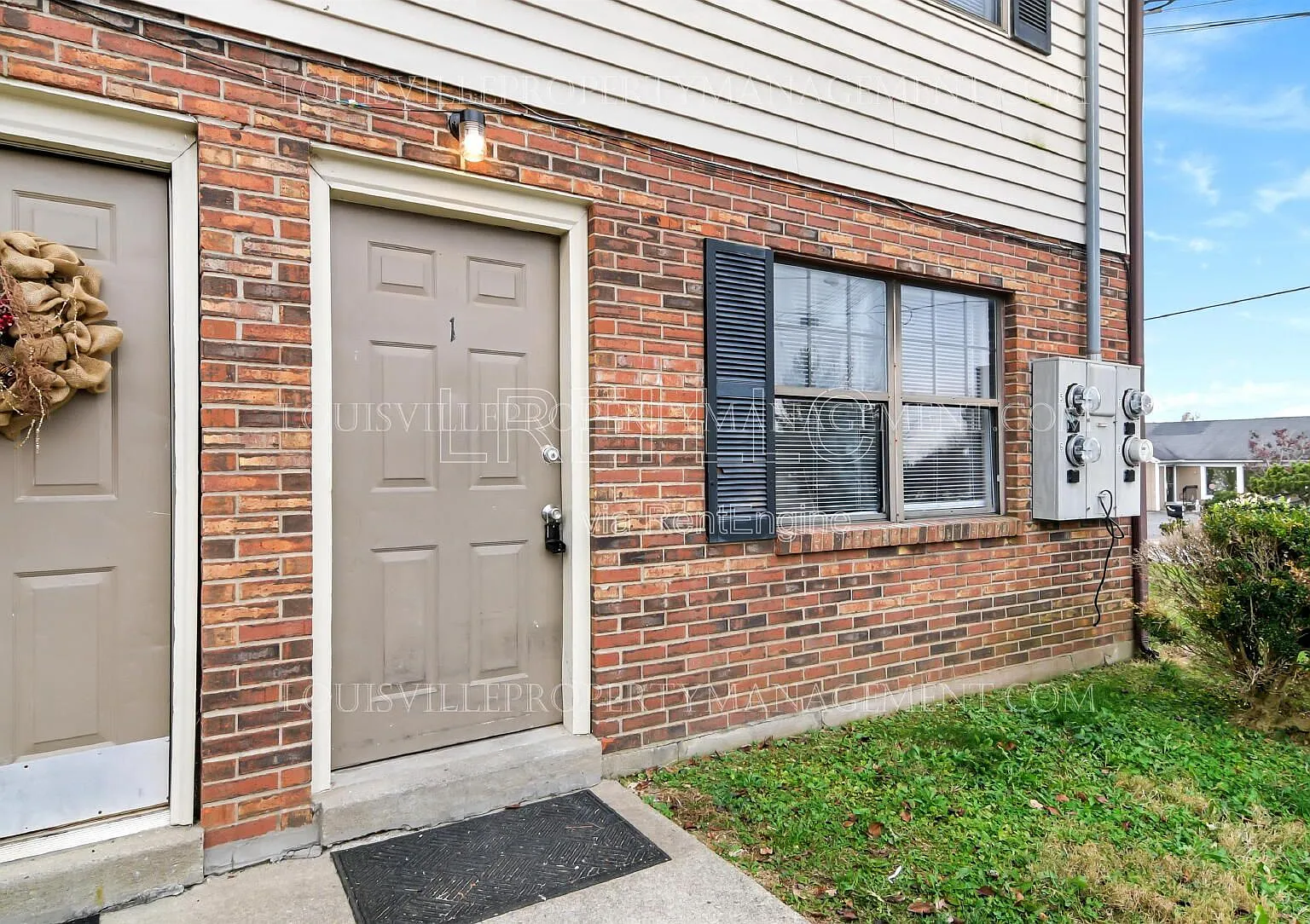 621 Westport Rd — Photo 2