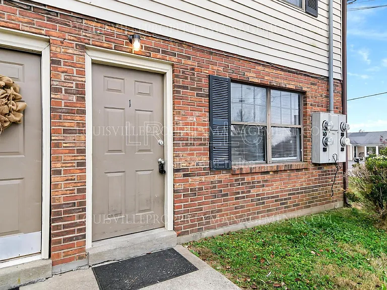 621 Westport Rd #1 — Photo 2