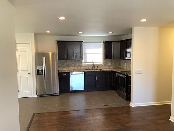 5th image of 605 Baldwin Ct