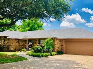 1111 Surrey Dr, Ardmore, OK 73401