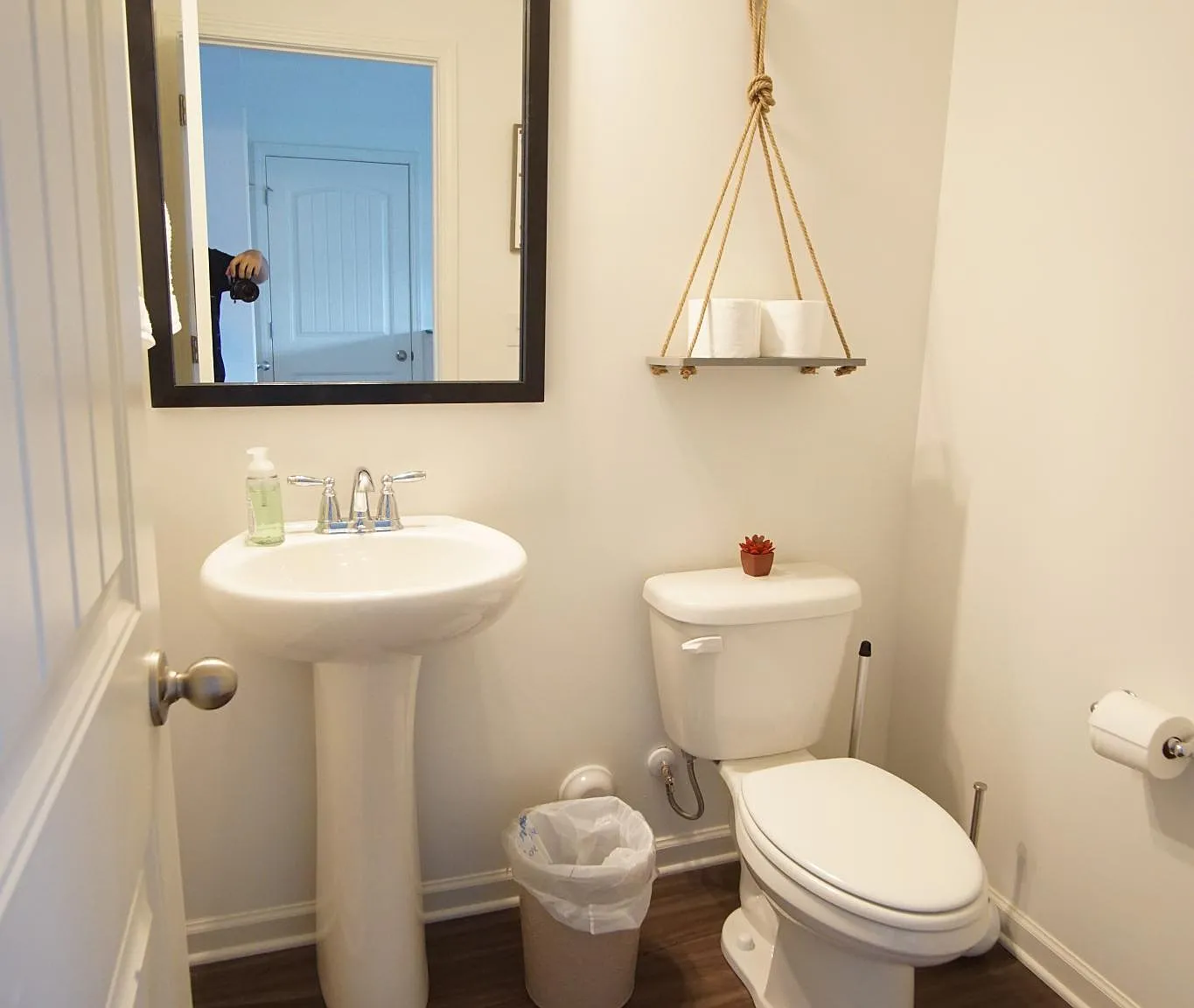 4 bed, 2.5 bath, 2150 sqft, $3,245 — Photo 3