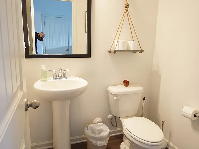 3700 Burlington Dr — Photo 3