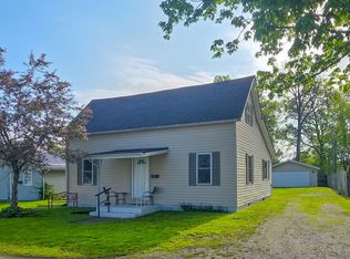 729 2nd St NW, Linton, IN 47441