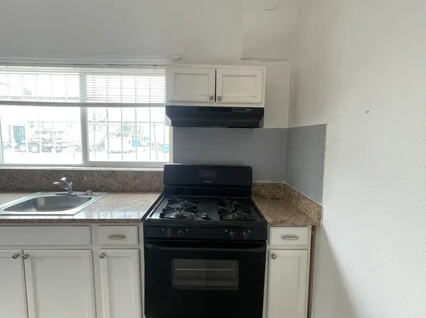 709 Octavia St #A, El Paso, TX 79902