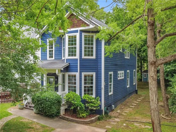 923 Tilden St NW, Atlanta, GA 30318