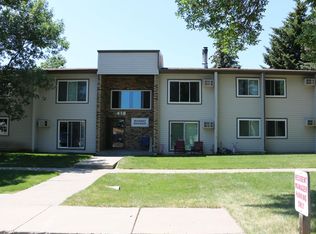 418 W Apollo Ave, Bismarck, ND 58503