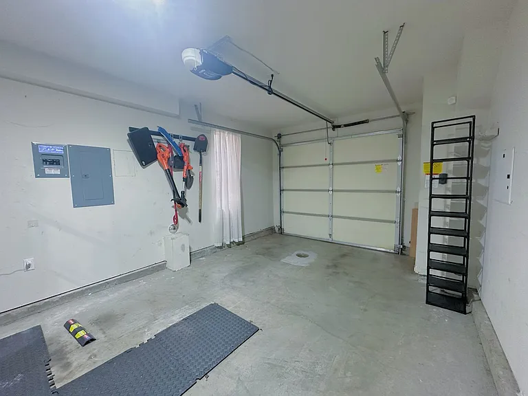3817 S Angeline St — Photo 22