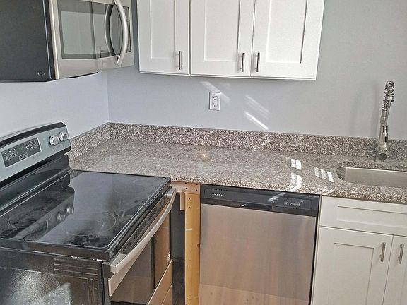 4th image of 15010 Madison Ave APT 101