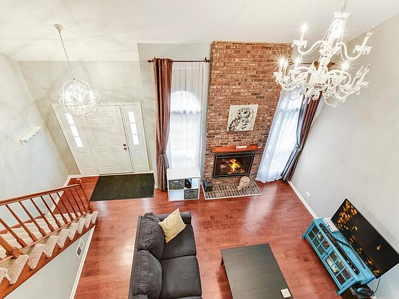2nd image of 3906 Newport Way