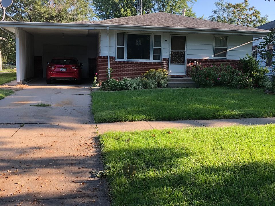 1st image of 820 Peach St