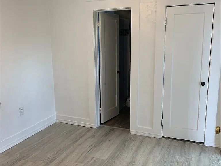315 W Colton Ave #1/2 — Photo 8