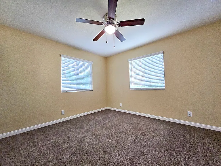 Citrus Court Apartments — Photo 78