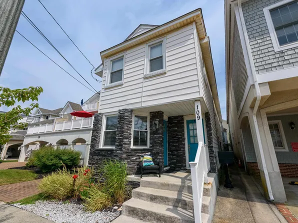 109 N Washington Ave #B, Margate, NJ 08402