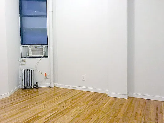 Rented by AJ Clarke | media 44