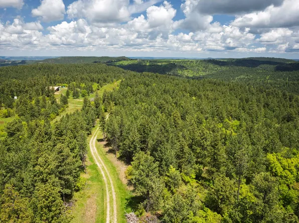 336 Middle Fork Rd, Devils Tower, WY 82714