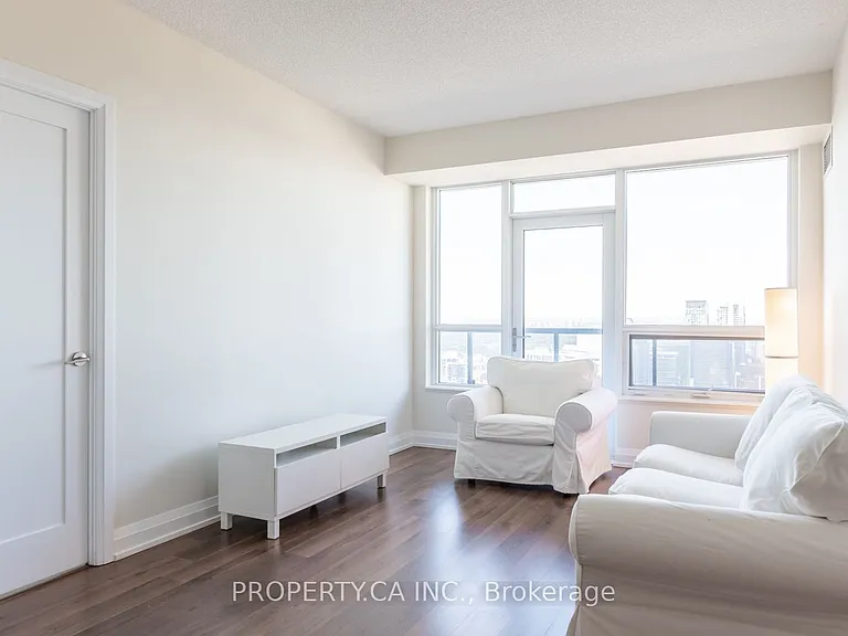 5 Sheppard Ave E #3422 — Photo 2