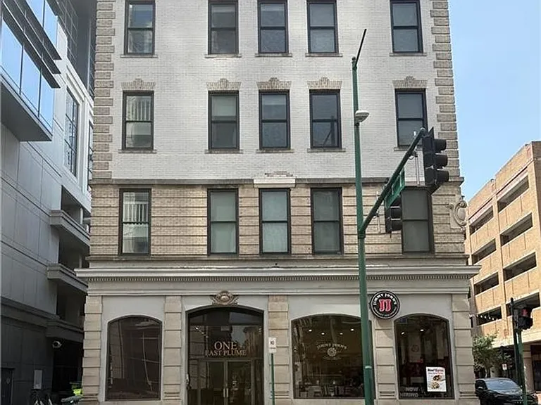1 E Plume St — Photo 23