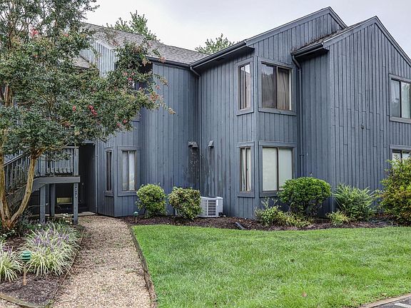 2nd image of 1223 Twin Springs Ct
