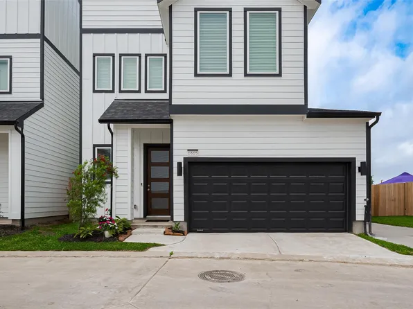 1615 Regents Gate Rd, Houston, TX 77055