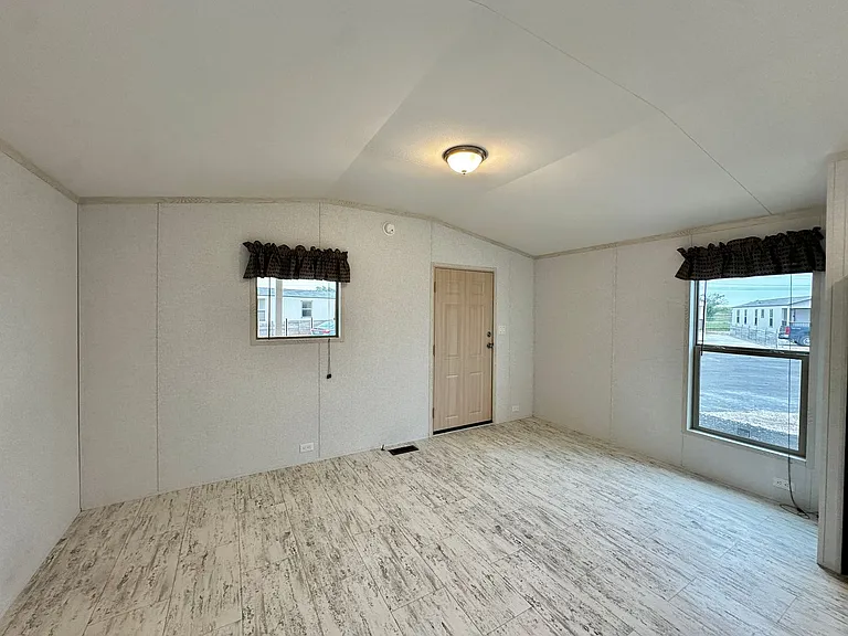 2301 SW Sheridan Rd — Photo 8