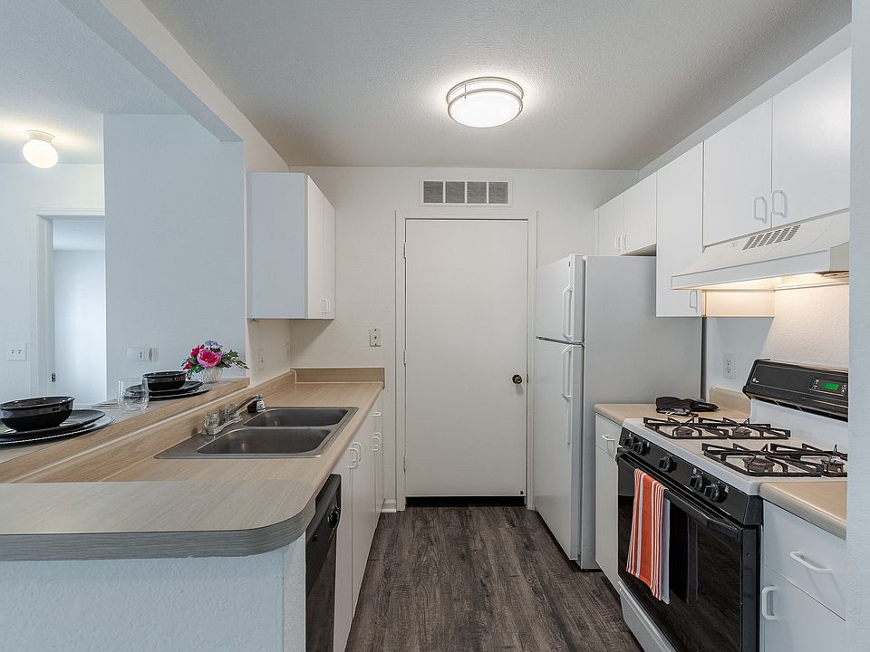 1st image of 28600 Pebblecreek Pkwy #3-201