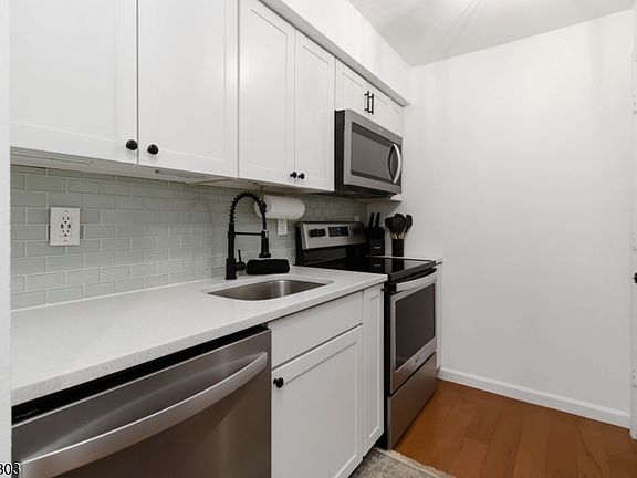 2nd image of 4518 Piedmont Ct