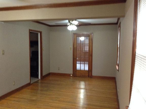 4th image of 3182 N Waynoka Cres