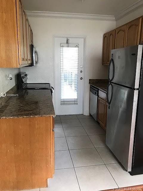 1st image of 95 Edgewater Dr APT 202