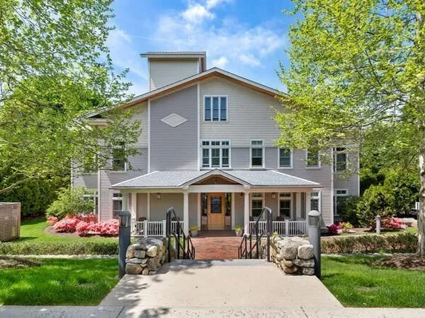 15 Dix St Suite 9, Winchester, MA 01890