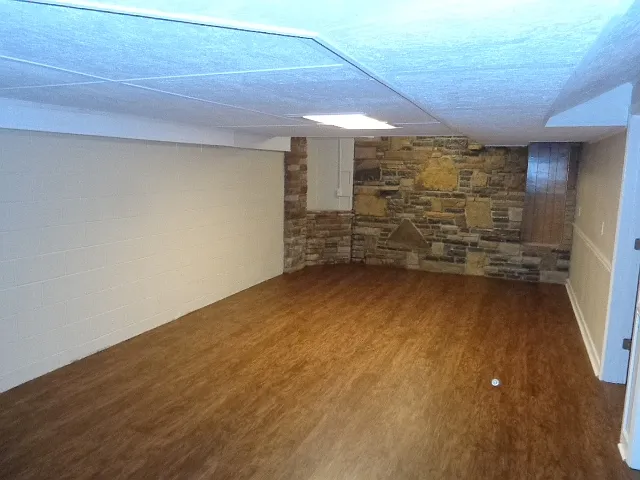 406 Williamsport Dr — Photo 18