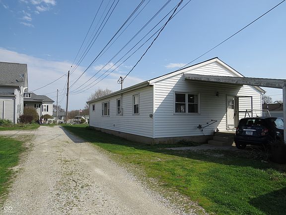 4th image of 825 Jackson St