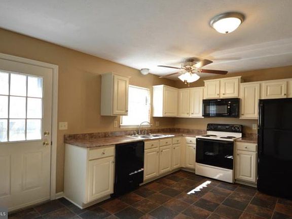 2nd image of 139 Little River Dr
