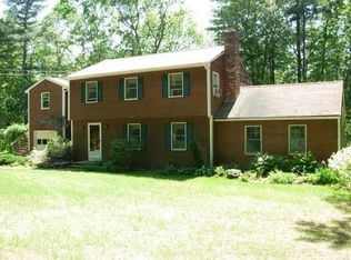 28 Hadley Rd, Merrimac, MA 01860