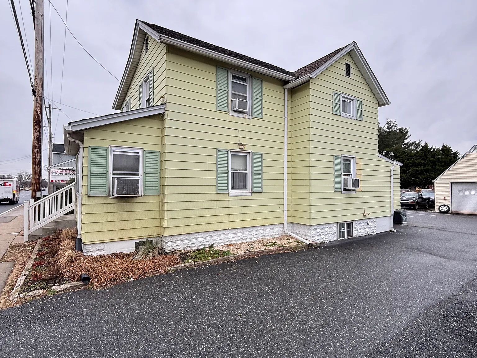 1 bed, 765 sqft, $1,350 — Photo 3
