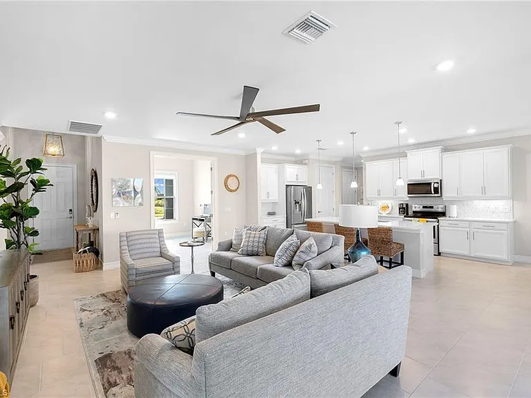 18713 Lake Hammock Dr — Photo 4