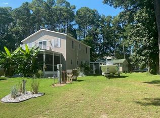 6335 Wallops Dr, Horntown, VA 23395