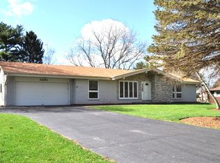 3291 Pheasant Ln, Belvidere, IL 61008