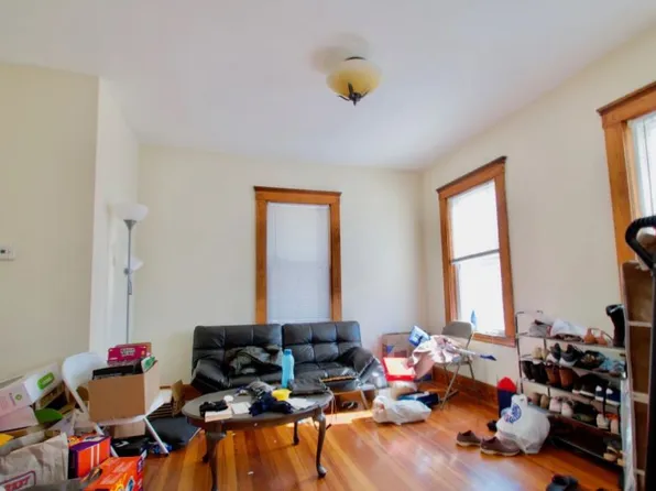 79 Capen St, Medford, MA