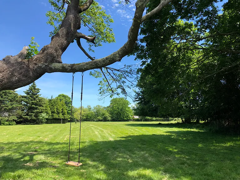 15 Ludlow Grn — Photo 34