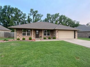 427 Riley Dr, Alma, AR 72921