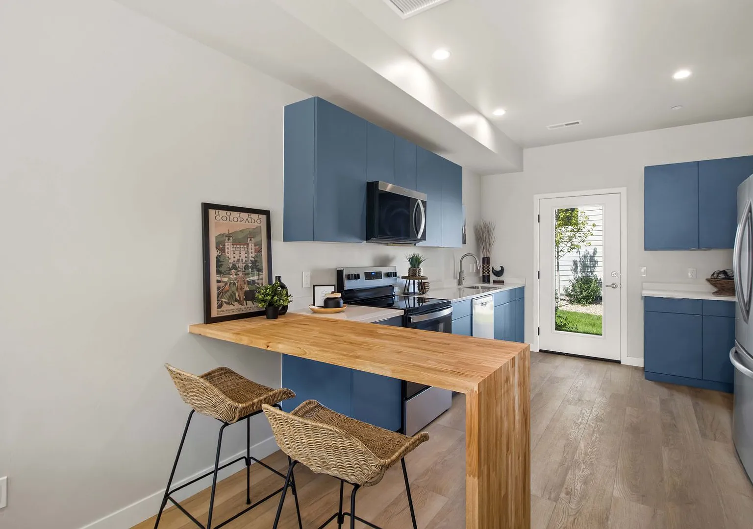 619 Overlin Dr. — Photo 4