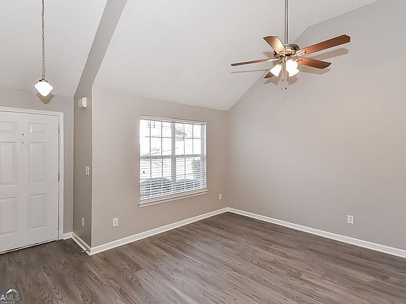 4th image of 4426 Tuckahoe Ct