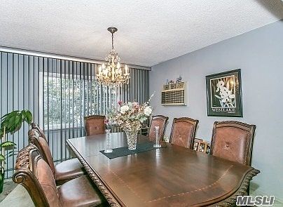 5th image of 2869 Bellmore Ave