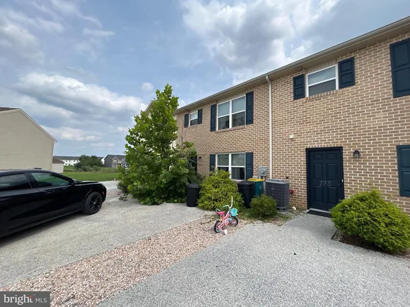 177 Delano Dr, Chambersburg, PA 17201