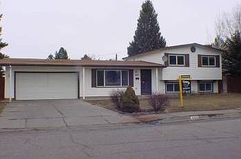 1st image of 969 E 21st St