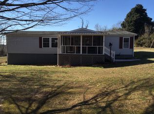 177 Rose Hill Dr, Crewe, VA 23930